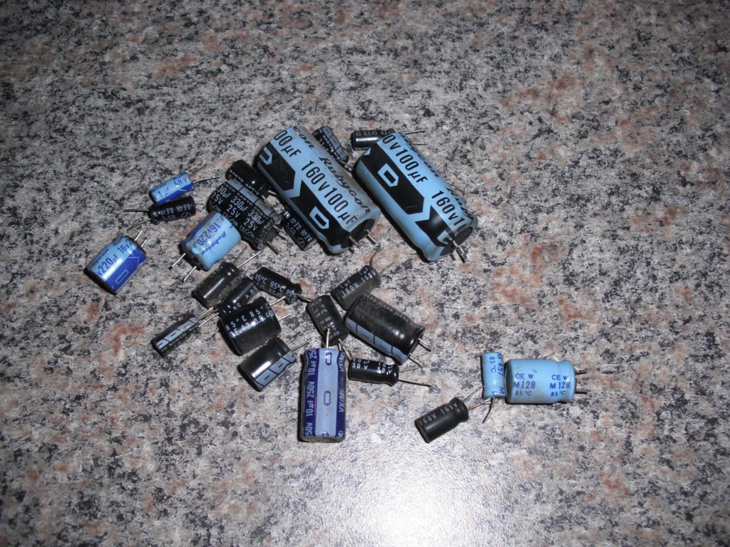 oldcapacitors.jpg